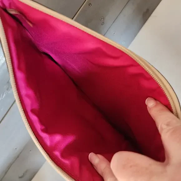 Coach Signature iPad Tablet Sleeve New with Tags Pink Inside - Picture 4 of 6